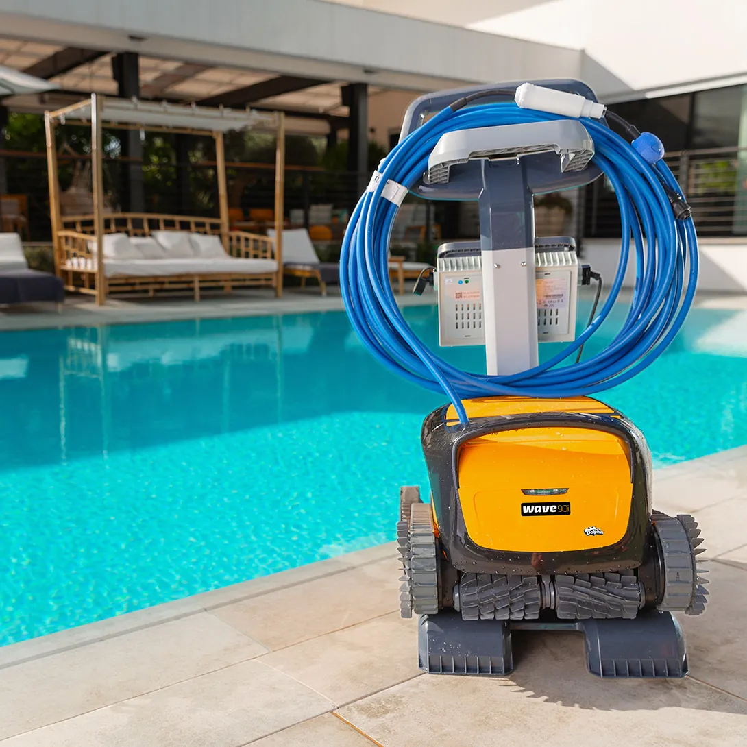 Maytronics Dolphin Wave 90i on commercial caddy